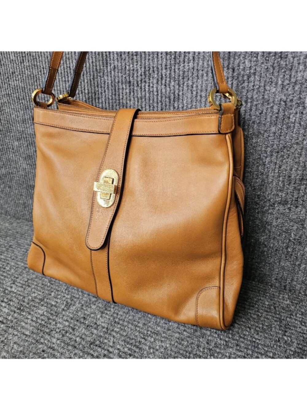 Vintage Mark Cross carmel Leather Gold Hardware 3-Pocket Tote Shoulder Bag Purse - Picture 2 of 13